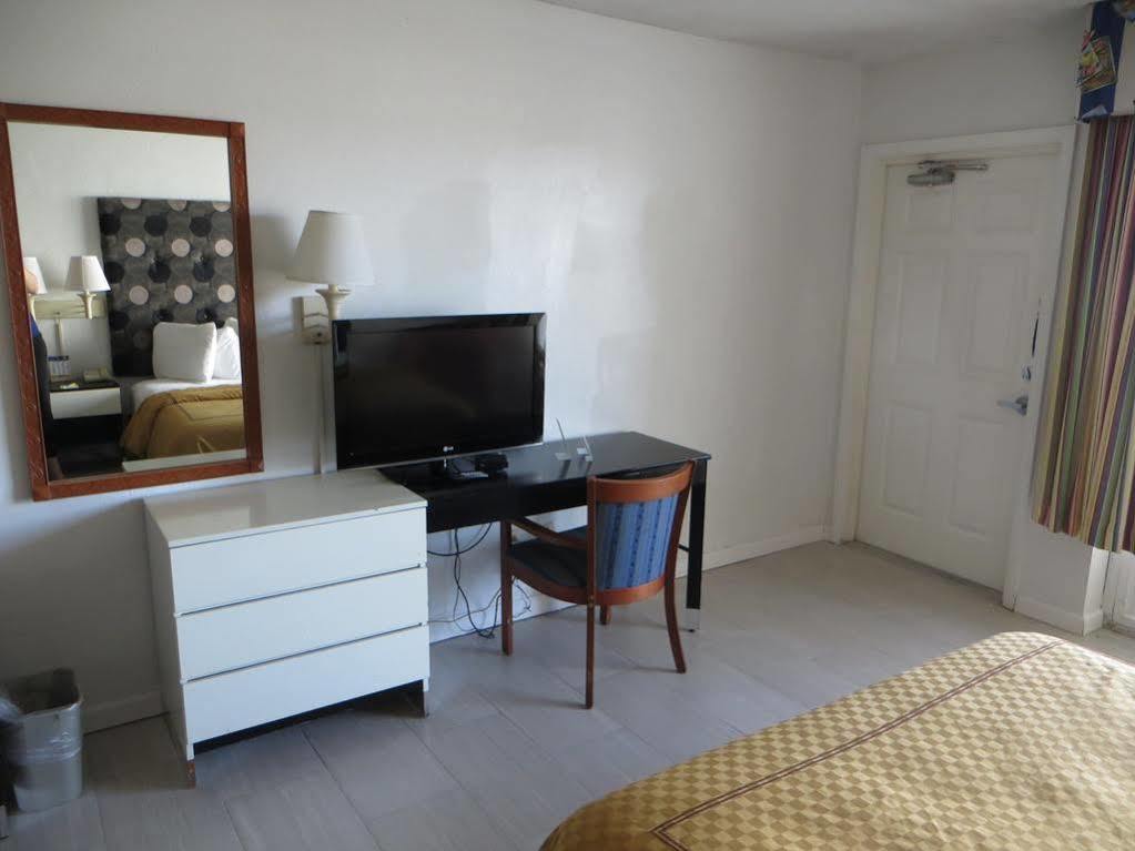 Arya Blu Inn And Suites Ormond Beach Esterno foto